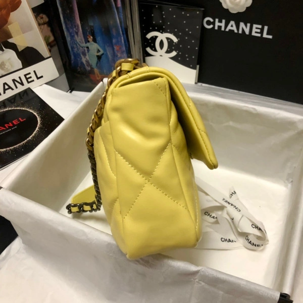 Ch**el 19 flap bag welldesigned 66
