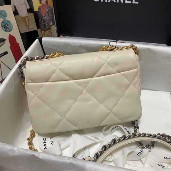 Ch**el 19 flap bag dailywear 54