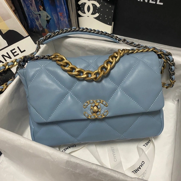 Ch**el 19 flap bag streetready 73