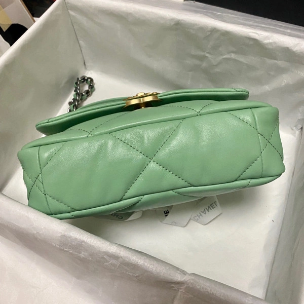 Ch**el 19 flap bag goodfit 56