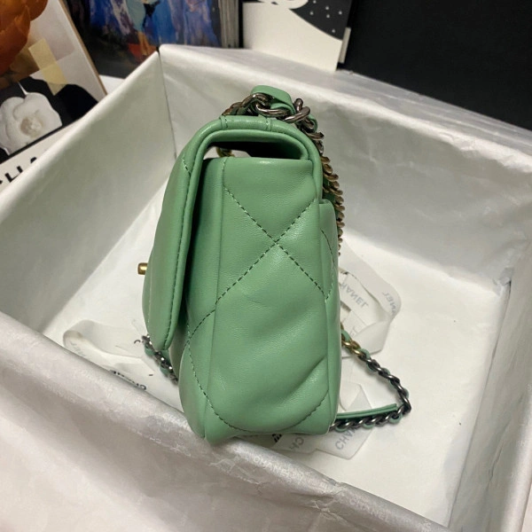Ch**el 19 flap bag goodfit 56