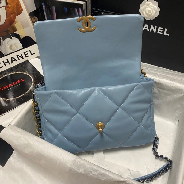 Ch**el 19 flap bag streetready 73