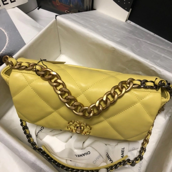 Ch**el 19 flap bag welldesigned 66