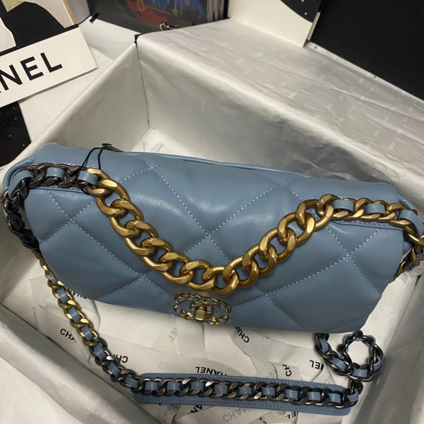 Ch**el 19 flap bag streetready 73